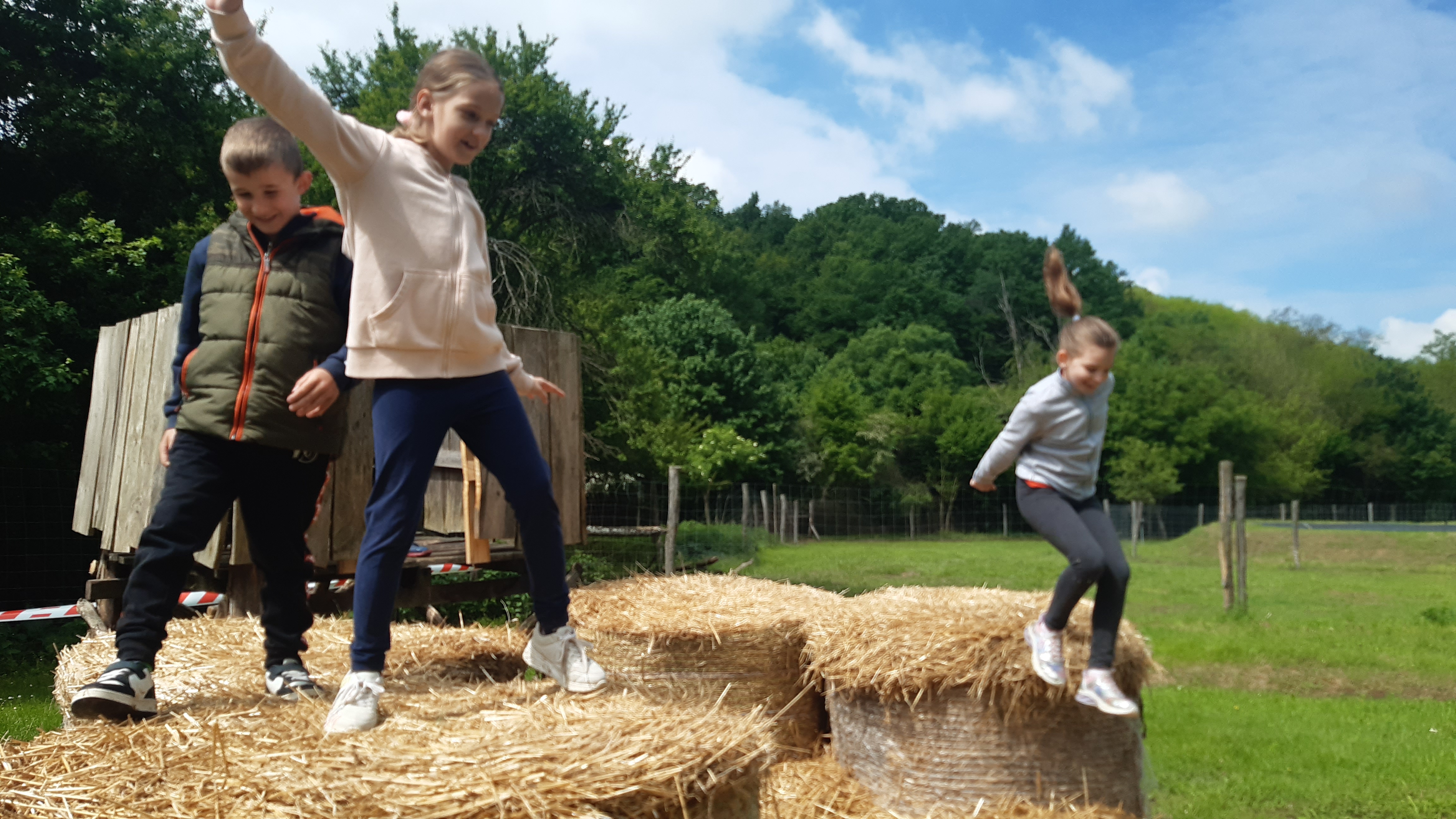 Májusi Boldogságórák